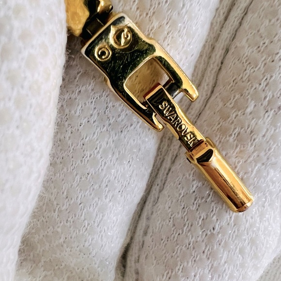 Vintage Swarovski Elements Classic Tennis Bracelet - Picture 3 of 6
